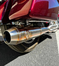 Load image into Gallery viewer, SP CONCEPTS TURNPIKE EXHAUST FOR TOURING MODELS